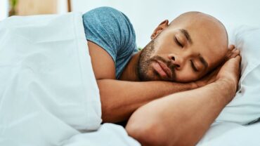 A importância do sono na hipertrofia muscular.