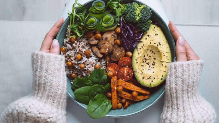 É POSSÍVEL GANHAR MASSA MUSCULAR COM UMA ALIMENTAÇÃO PLANT-BASED?